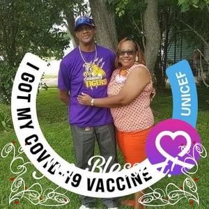 Meet your Posher, Momocat